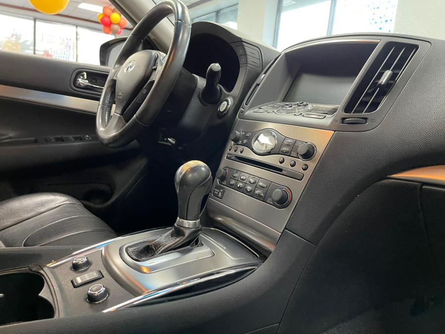 2015 INFINITI Q40 4dr Sdn AWD, available for sale in Inwood, New York | 5 Towns Drive. Inwood, New York 2015 INFINITI Q40 4dr Sdn AWD, available for sale in Inwood, New York | 5 Towns Drive. Inwood, New York