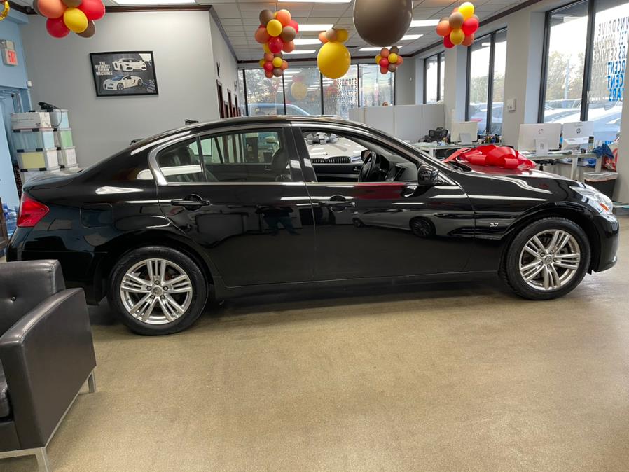 2015 INFINITI Q40 4dr Sdn AWD, available for sale in Inwood, New York | 5 Towns Drive. Inwood, New York 2015 INFINITI Q40 4dr Sdn AWD, available for sale in Inwood, New York | 5 Towns Drive. Inwood, New York