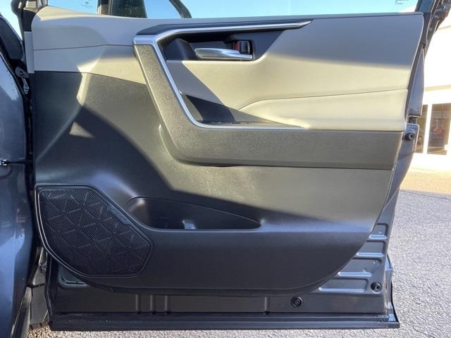 Used Toyota Rav4 XLE 2021 | Blasius Federal Road. Brookfield, Connecticut Used Toyota Rav4 XLE 2021 | Blasius Federal Road. Brookfield, Connecticut