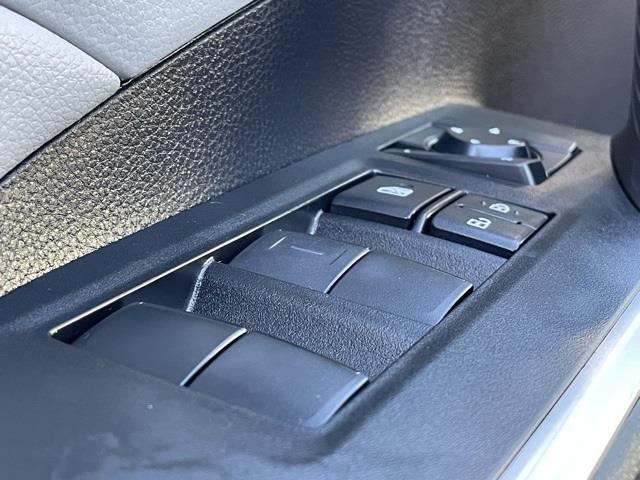 Used Toyota Rav4 XLE 2021 | Blasius Federal Road. Brookfield, Connecticut Used Toyota Rav4 XLE 2021 | Blasius Federal Road. Brookfield, Connecticut