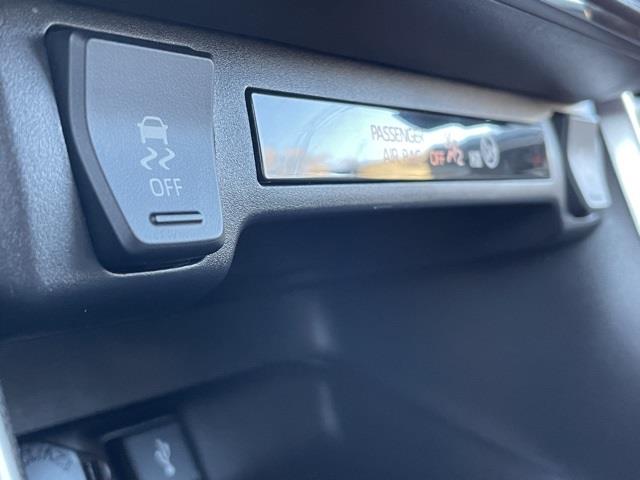 Used Toyota Rav4 XLE 2021 | Blasius Federal Road. Brookfield, Connecticut Used Toyota Rav4 XLE 2021 | Blasius Federal Road. Brookfield, Connecticut