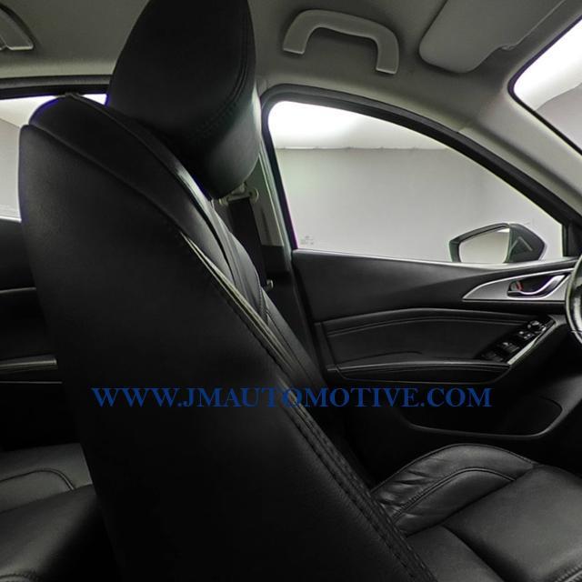 Used Mazda Mazda3 4-door Touring Auto 2018 | J&M Automotive Sls&Svc LLC. Naugatuck, Connecticut Used Mazda Mazda3 4-door Touring Auto 2018 | J&M Automotive Sls&Svc LLC. Naugatuck, Connecticut