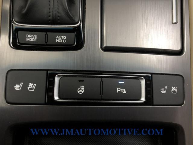 Used Hyundai Genesis 4dr Sdn V6 3.8L AWD 2016 | J&M Automotive Sls&Svc LLC. Naugatuck, Connecticut Used Hyundai Genesis 4dr Sdn V6 3.8L AWD 2016 | J&M Automotive Sls&Svc LLC. Naugatuck, Connecticut