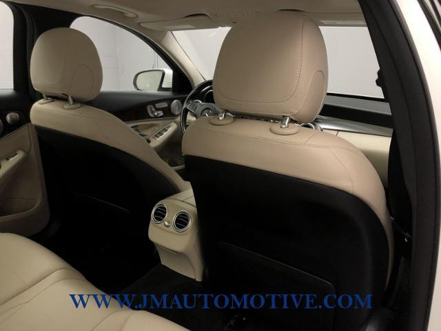 Used Mercedes-benz C-class 4dr Sdn C 300 4MATIC 2015 | J&M Automotive Sls&Svc LLC. Naugatuck, Connecticut Used Mercedes-benz C-class 4dr Sdn C 300 4MATIC 2015 | J&M Automotive Sls&Svc LLC. Naugatuck, Connecticut