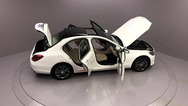 Used Mercedes-benz C-class 4dr Sdn C 300 4MATIC 2015 | J&M Automotive Sls&Svc LLC. Naugatuck, Connecticut Used Mercedes-benz C-class 4dr Sdn C 300 4MATIC 2015 | J&M Automotive Sls&Svc LLC. Naugatuck, Connecticut