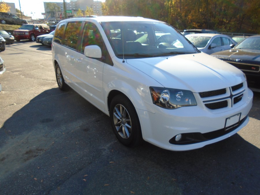 2014 Dodge Grand Caravan 4dr Wgn R/T, available for sale in Waterbury, Connecticut | Jim Juliani Motors. Waterbury, Connecticut