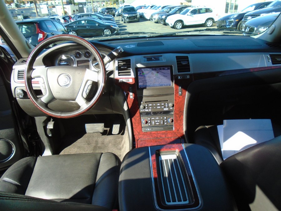 2013 Cadillac Escalade ESV AWD 4dr Luxury, available for sale in Waterbury, Connecticut | Jim Juliani Motors. Waterbury, Connecticut 2013 Cadillac Escalade ESV AWD 4dr Luxury, available for sale in Waterbury, Connecticut | Jim Juliani Motors. Waterbury, Connecticut