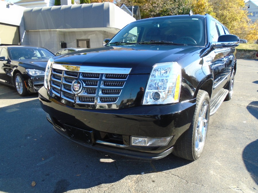 2013 Cadillac Escalade ESV AWD 4dr Luxury, available for sale in Waterbury, Connecticut | Jim Juliani Motors. Waterbury, Connecticut 2013 Cadillac Escalade ESV AWD 4dr Luxury, available for sale in Waterbury, Connecticut | Jim Juliani Motors. Waterbury, Connecticut