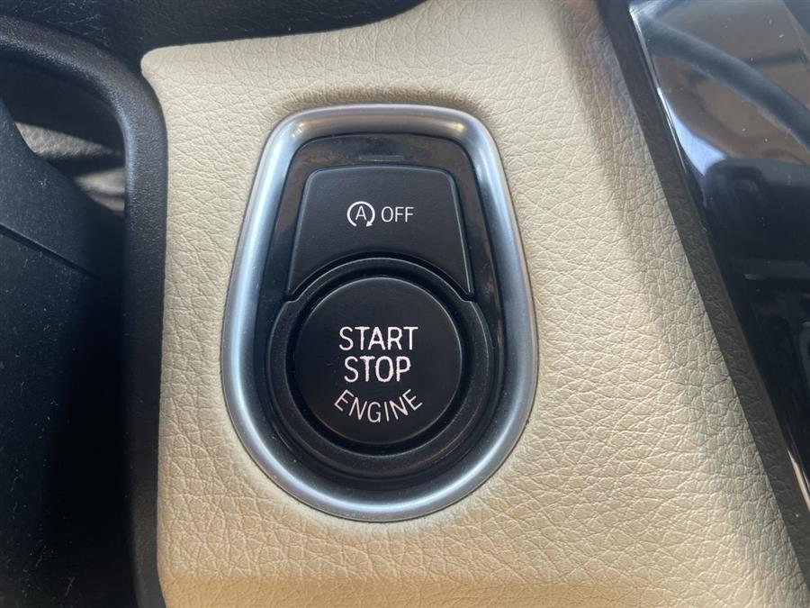 2018 BMW 3 Series 320i xDrive Sedan, available for sale in Stratford, Connecticut | Wiz Leasing Inc. Stratford, Connecticut 2018 BMW 3 Series 320i xDrive Sedan, available for sale in Stratford, Connecticut | Wiz Leasing Inc. Stratford, Connecticut