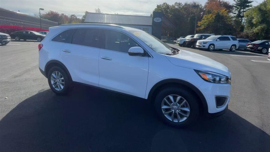 Used Kia Sorento LX FWD 2018 | Wiz Leasing Inc. Stratford, Connecticut Used Kia Sorento LX FWD 2018 | Wiz Leasing Inc. Stratford, Connecticut