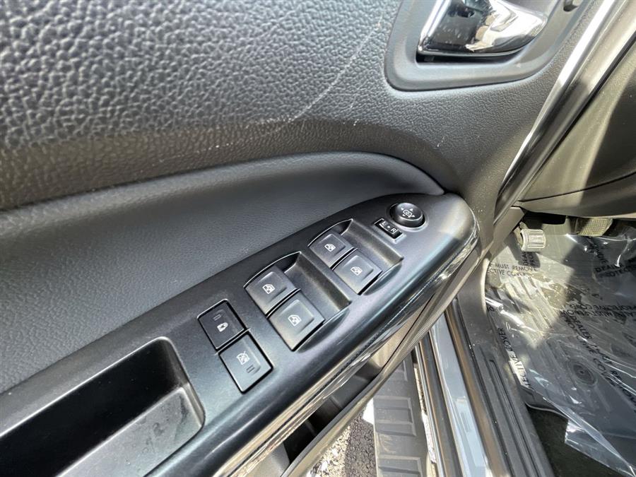 2018 Chevrolet Colorado 4WD Crew Cab 128.3" Z71, available for sale in Stratford, Connecticut | Wiz Leasing Inc. Stratford, Connecticut 2018 Chevrolet Colorado 4WD Crew Cab 128.3" Z71, available for sale in Stratford, Connecticut | Wiz Leasing Inc. Stratford, Connecticut
