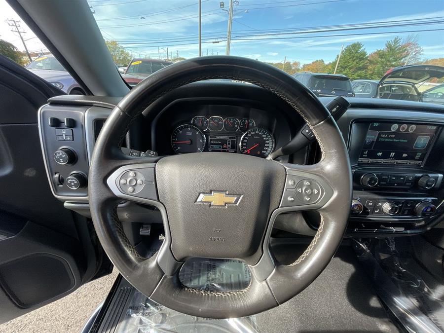 2015 Chevrolet Silverado 1500 4WD Crew Cab 143.5" LT w/1LT, available for sale in Stratford, Connecticut | Wiz Leasing Inc. Stratford, Connecticut 2015 Chevrolet Silverado 1500 4WD Crew Cab 143.5" LT w/1LT, available for sale in Stratford, Connecticut | Wiz Leasing Inc. Stratford, Connecticut