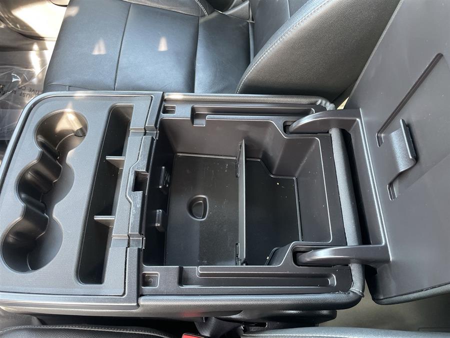 2015 Chevrolet Silverado 1500 4WD Crew Cab 143.5" LT w/1LT, available for sale in Stratford, Connecticut | Wiz Leasing Inc. Stratford, Connecticut 2015 Chevrolet Silverado 1500 4WD Crew Cab 143.5" LT w/1LT, available for sale in Stratford, Connecticut | Wiz Leasing Inc. Stratford, Connecticut