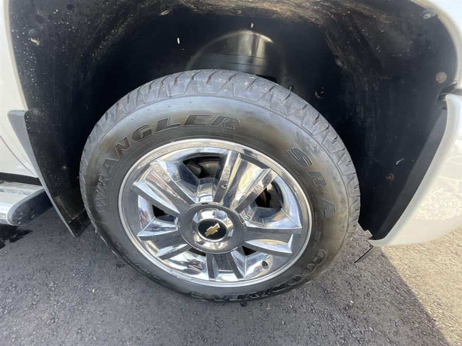 Used Chevrolet Silverado 1500 4WD Crew Cab 143.5" LTZ 2013 | Wiz Leasing Inc. Stratford, Connecticut Used Chevrolet Silverado 1500 4WD Crew Cab 143.5" LTZ 2013 | Wiz Leasing Inc. Stratford, Connecticut