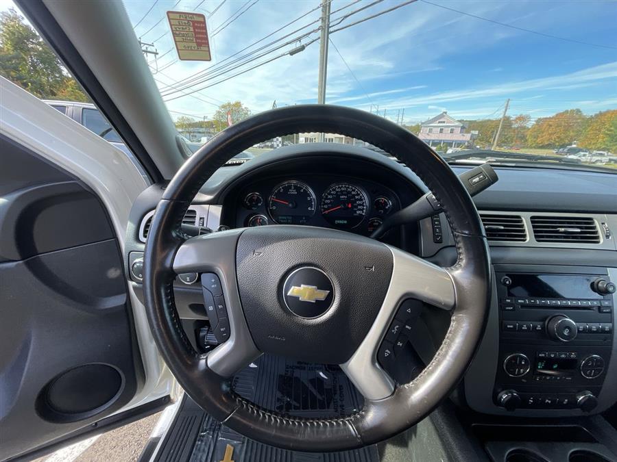 Used Chevrolet Silverado 1500 4WD Crew Cab 143.5" LTZ 2013 | Wiz Leasing Inc. Stratford, Connecticut Used Chevrolet Silverado 1500 4WD Crew Cab 143.5" LTZ 2013 | Wiz Leasing Inc. Stratford, Connecticut