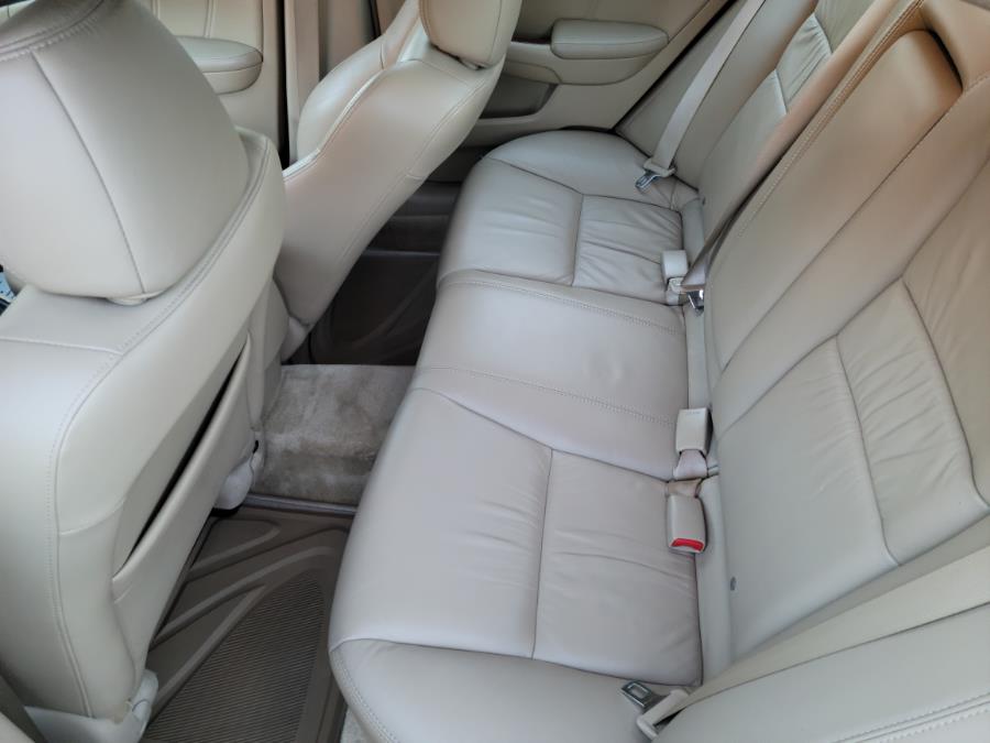Used Honda Accord Sdn EX-L MT with NAVI 2006 | Cos Central Auto. Meriden, Connecticut Used Honda Accord Sdn EX-L MT with NAVI 2006 | Cos Central Auto. Meriden, Connecticut