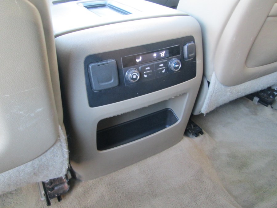2015 GMC Yukon XL 4WD 4dr SLT, available for sale in Levittown, Pennsylvania | Levittown Auto. Levittown, Pennsylvania 2015 GMC Yukon XL 4WD 4dr SLT, available for sale in Levittown, Pennsylvania | Levittown Auto. Levittown, Pennsylvania