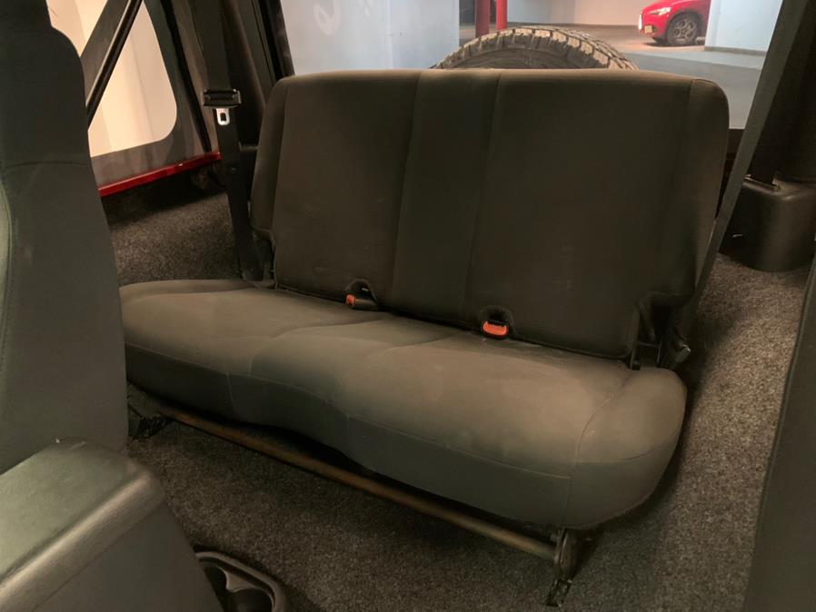 Used Jeep Wrangler 2dr SE 2006 | European Auto Expo. Lodi, New Jersey Used Jeep Wrangler 2dr SE 2006 | European Auto Expo. Lodi, New Jersey