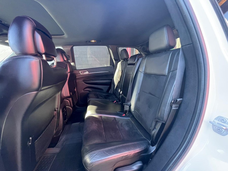 Used Jeep Grand Cherokee 4WD 4dr altitude 2015 | RT Auto Center LLC. Newark, New Jersey Used Jeep Grand Cherokee 4WD 4dr altitude 2015 | RT Auto Center LLC. Newark, New Jersey