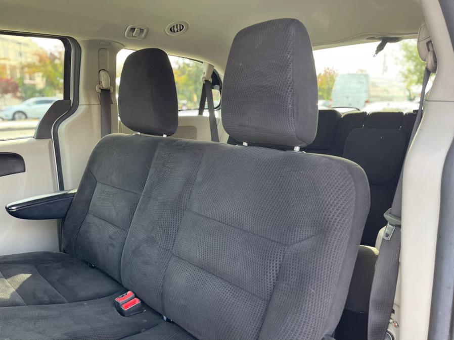 Used Dodge Grand Caravan SE Wagon 2017 | NYC Automart Inc. Brooklyn, New York Used Dodge Grand Caravan SE Wagon 2017 | NYC Automart Inc. Brooklyn, New York