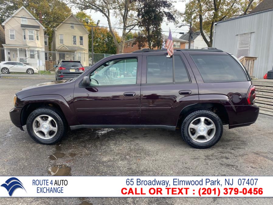 Used Chevrolet TrailBlazer 4WD 4dr LT w/1LT 2009 | Route 4 Auto Exchange. Elmwood Park, New Jersey Used Chevrolet TrailBlazer 4WD 4dr LT w/1LT 2009 | Route 4 Auto Exchange. Elmwood Park, New Jersey