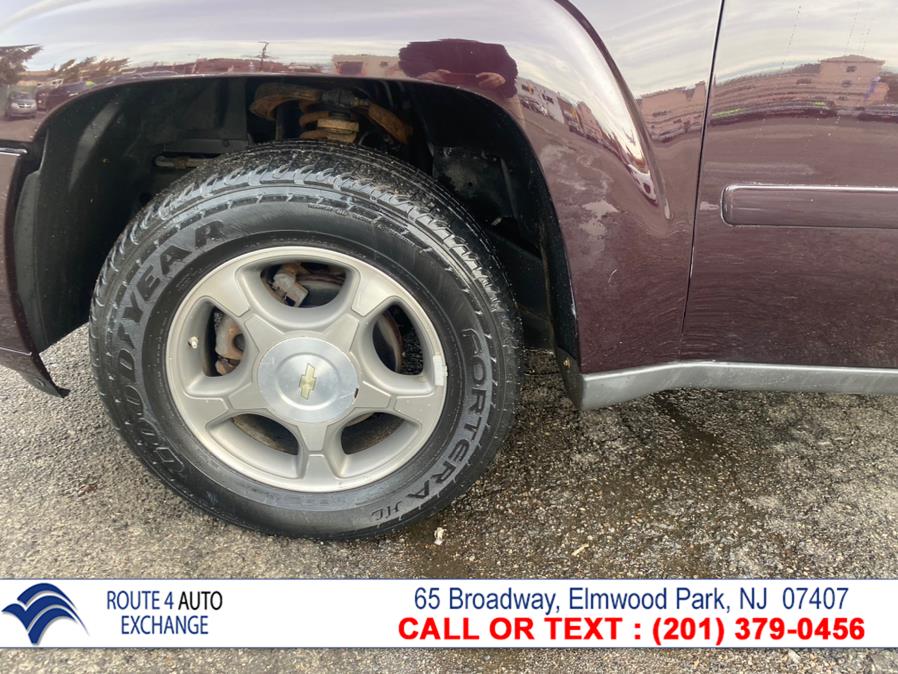 Used Chevrolet TrailBlazer 4WD 4dr LT w/1LT 2009 | Route 4 Auto Exchange. Elmwood Park, New Jersey Used Chevrolet TrailBlazer 4WD 4dr LT w/1LT 2009 | Route 4 Auto Exchange. Elmwood Park, New Jersey