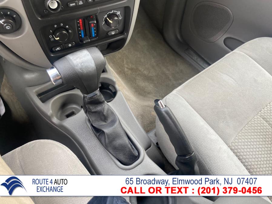 Used Chevrolet TrailBlazer 4WD 4dr LT w/1LT 2009 | Route 4 Auto Exchange. Elmwood Park, New Jersey Used Chevrolet TrailBlazer 4WD 4dr LT w/1LT 2009 | Route 4 Auto Exchange. Elmwood Park, New Jersey