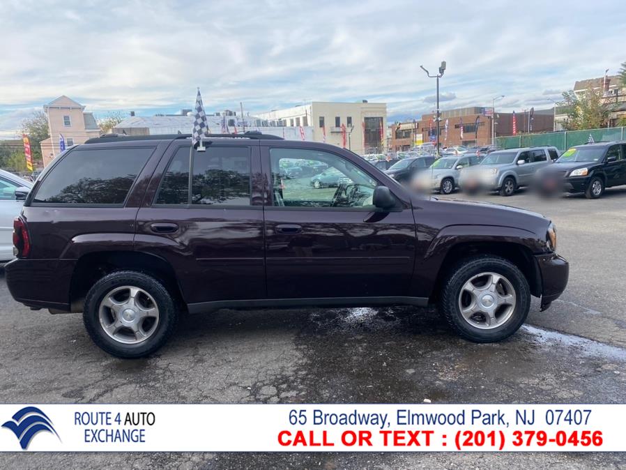 Used Chevrolet TrailBlazer 4WD 4dr LT w/1LT 2009 | Route 4 Auto Exchange. Elmwood Park, New Jersey Used Chevrolet TrailBlazer 4WD 4dr LT w/1LT 2009 | Route 4 Auto Exchange. Elmwood Park, New Jersey