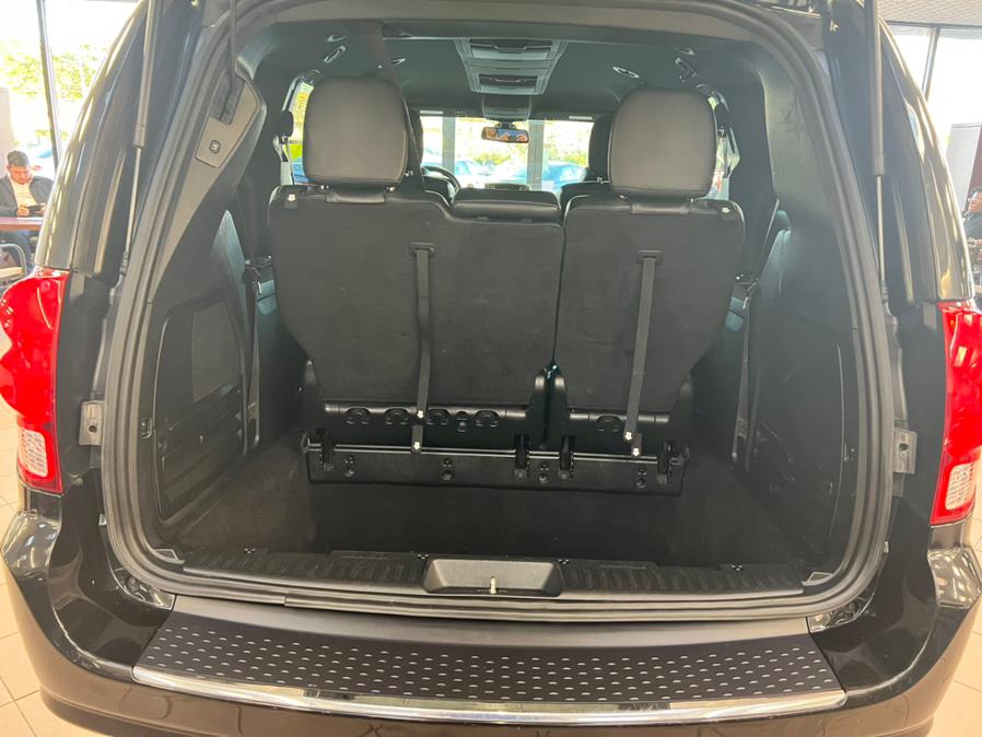 Used Dodge Grand Caravan GT Wagon 2019 | Power Motors East. Massapequa Park, New York Used Dodge Grand Caravan GT Wagon 2019 | Power Motors East. Massapequa Park, New York