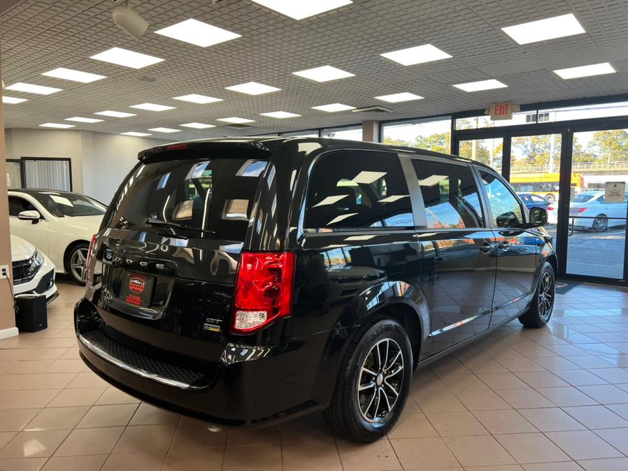 Used Dodge Grand Caravan GT Wagon 2019 | Power Motors East. Massapequa Park, New York Used Dodge Grand Caravan GT Wagon 2019 | Power Motors East. Massapequa Park, New York
