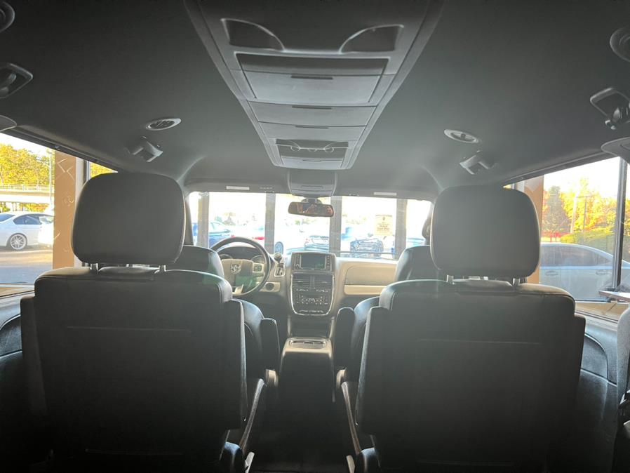 Used Dodge Grand Caravan GT Wagon 2019 | Power Motors East. Massapequa Park, New York Used Dodge Grand Caravan GT Wagon 2019 | Power Motors East. Massapequa Park, New York