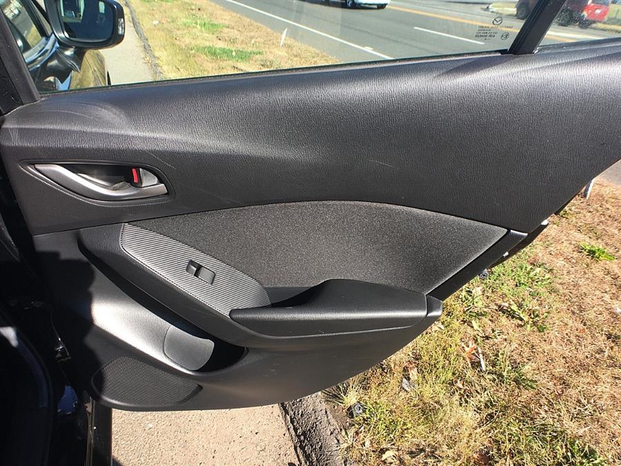 Used Mazda Mazda3 5dr HB Auto i Sport 2016 | Smart Buy Auto Sales, LLC. Wallingford, Connecticut Used Mazda Mazda3 5dr HB Auto i Sport 2016 | Smart Buy Auto Sales, LLC. Wallingford, Connecticut