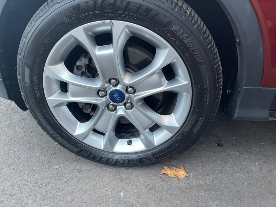 Used Ford Escape 4WD 4dr Titanium 2016 | Auto Match LLC. Waterbury, Connecticut Used Ford Escape 4WD 4dr Titanium 2016 | Auto Match LLC. Waterbury, Connecticut