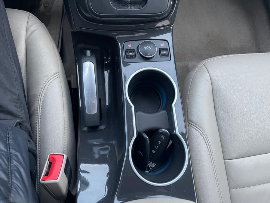 Used Ford Escape 4WD 4dr Titanium 2016 | Auto Match LLC. Waterbury, Connecticut Used Ford Escape 4WD 4dr Titanium 2016 | Auto Match LLC. Waterbury, Connecticut