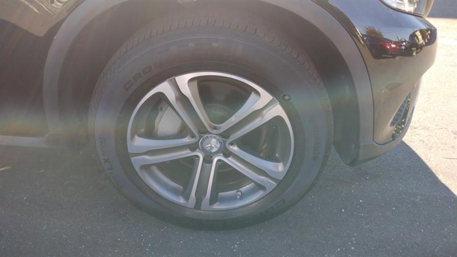 2016 Mercedes-Benz GLC 4MATIC 4dr GLC300 . 1 OWNER CLEAN CARFAX!!!, available for sale in Elmont, New York | Sunrise of Elmont. Elmont, New York 2016 Mercedes-Benz GLC 4MATIC 4dr GLC300 . 1 OWNER CLEAN CARFAX!!!, available for sale in Elmont, New York | Sunrise of Elmont. Elmont, New York