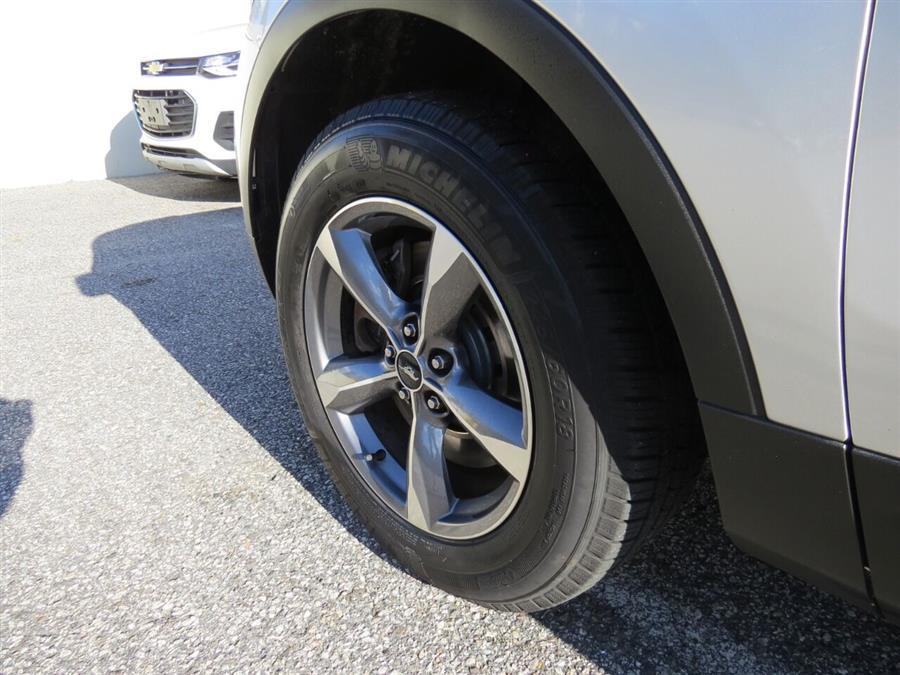 Used Ford Explorer XLT AWD 4dr SUV 2017 | Lake City Exports Inc. Auburn, Maine Used Ford Explorer XLT AWD 4dr SUV 2017 | Lake City Exports Inc. Auburn, Maine