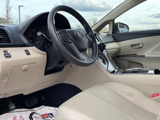 Used Toyota Venza LE 2013 | Blasius Federal Road. Brookfield, Connecticut Used Toyota Venza LE 2013 | Blasius Federal Road. Brookfield, Connecticut