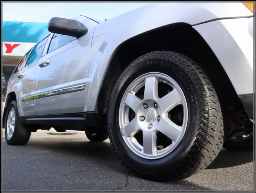 2010 Jeep Grand Cherokee 4WD 4dr Laredo, available for sale in Huntington Station, New York | My Auto Inc.. Huntington Station, New York 2010 Jeep Grand Cherokee 4WD 4dr Laredo, available for sale in Huntington Station, New York | My Auto Inc.. Huntington Station, New York