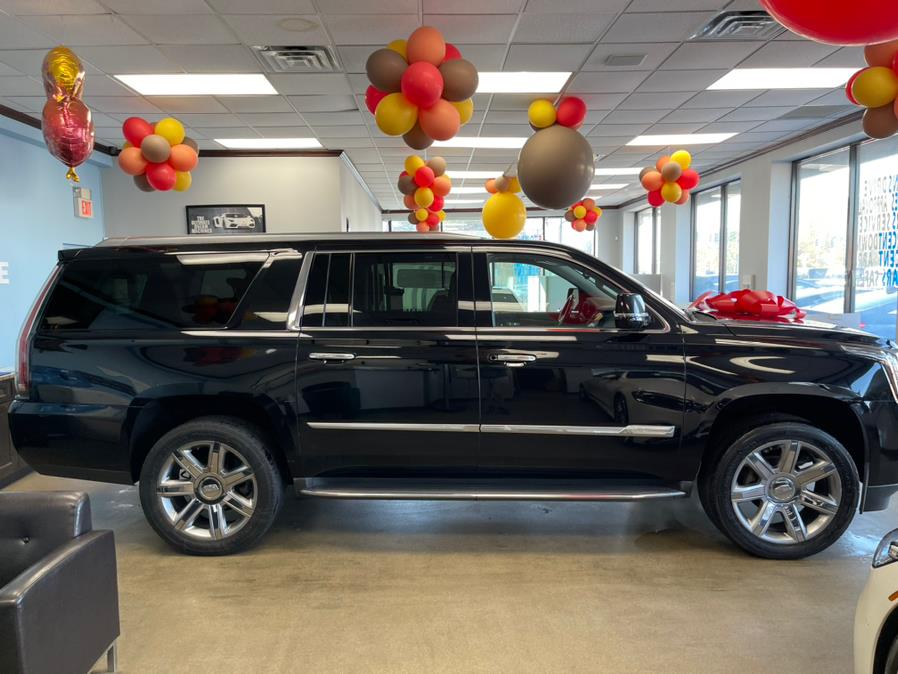Used Cadillac Escalade ESV 4WD 4dr Premium Collection 2016 | 5 Towns Drive. Inwood, New York Used Cadillac Escalade ESV 4WD 4dr Premium Collection 2016 | 5 Towns Drive. Inwood, New York
