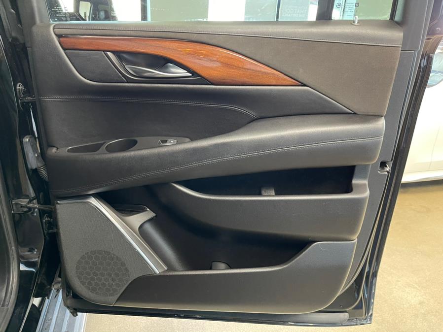 Used Cadillac Escalade ESV 4WD 4dr Premium Collection 2016 | 5 Towns Drive. Inwood, New York Used Cadillac Escalade ESV 4WD 4dr Premium Collection 2016 | 5 Towns Drive. Inwood, New York