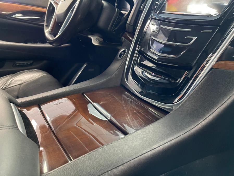 Used Cadillac Escalade ESV 4WD 4dr Premium Collection 2016 | 5 Towns Drive. Inwood, New York Used Cadillac Escalade ESV 4WD 4dr Premium Collection 2016 | 5 Towns Drive. Inwood, New York
