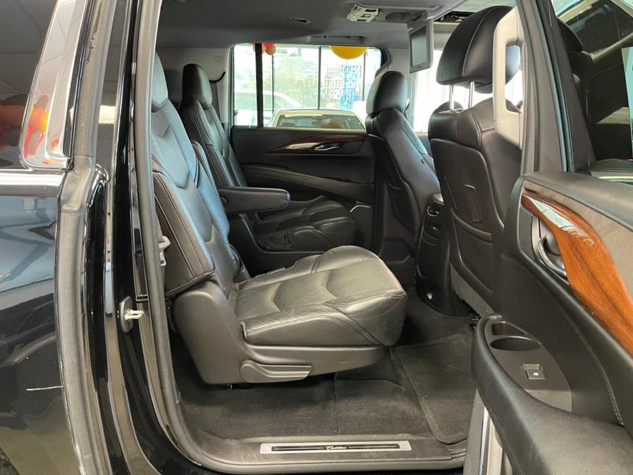 Used Cadillac Escalade ESV 4WD 4dr Premium Collection 2016 | 5 Towns Drive. Inwood, New York Used Cadillac Escalade ESV 4WD 4dr Premium Collection 2016 | 5 Towns Drive. Inwood, New York