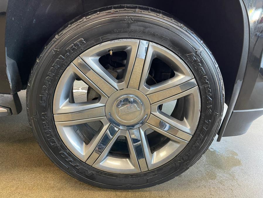 Used Cadillac Escalade ESV 4WD 4dr Premium Collection 2016 | 5 Towns Drive. Inwood, New York Used Cadillac Escalade ESV 4WD 4dr Premium Collection 2016 | 5 Towns Drive. Inwood, New York