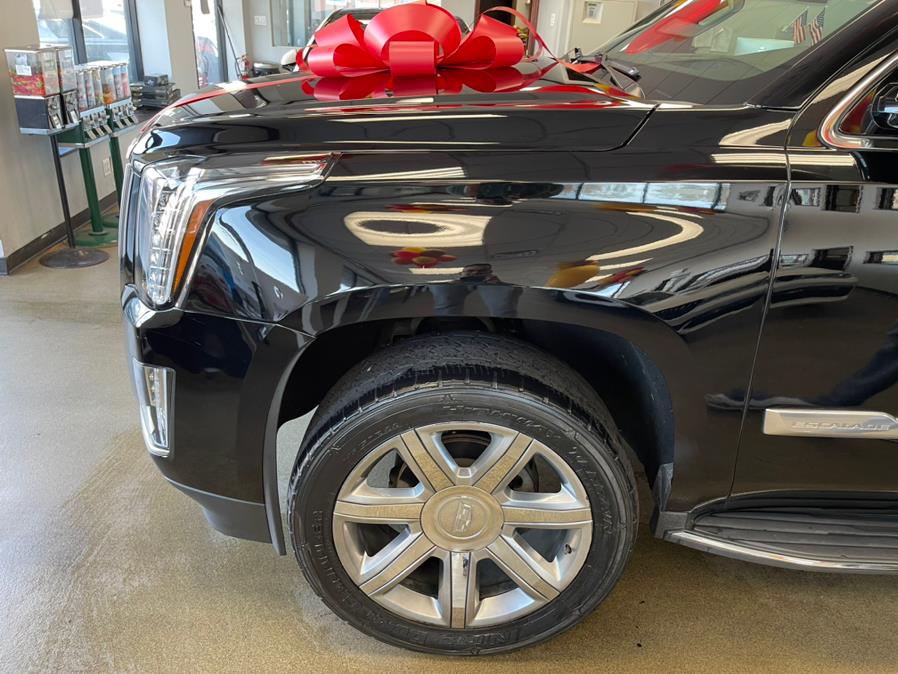Used Cadillac Escalade ESV 4WD 4dr Premium Collection 2016 | 5 Towns Drive. Inwood, New York Used Cadillac Escalade ESV 4WD 4dr Premium Collection 2016 | 5 Towns Drive. Inwood, New York