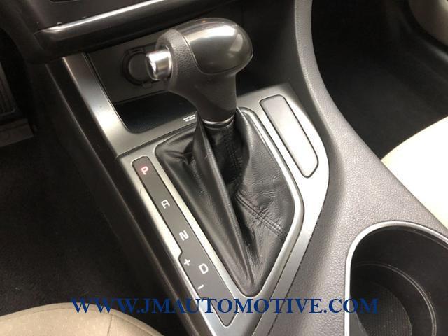 2015 Kia Optima 4dr Sdn LX, available for sale in Naugatuck, Connecticut | J&M Automotive Sls&Svc LLC. Naugatuck, Connecticut 2015 Kia Optima 4dr Sdn LX, available for sale in Naugatuck, Connecticut | J&M Automotive Sls&Svc LLC. Naugatuck, Connecticut