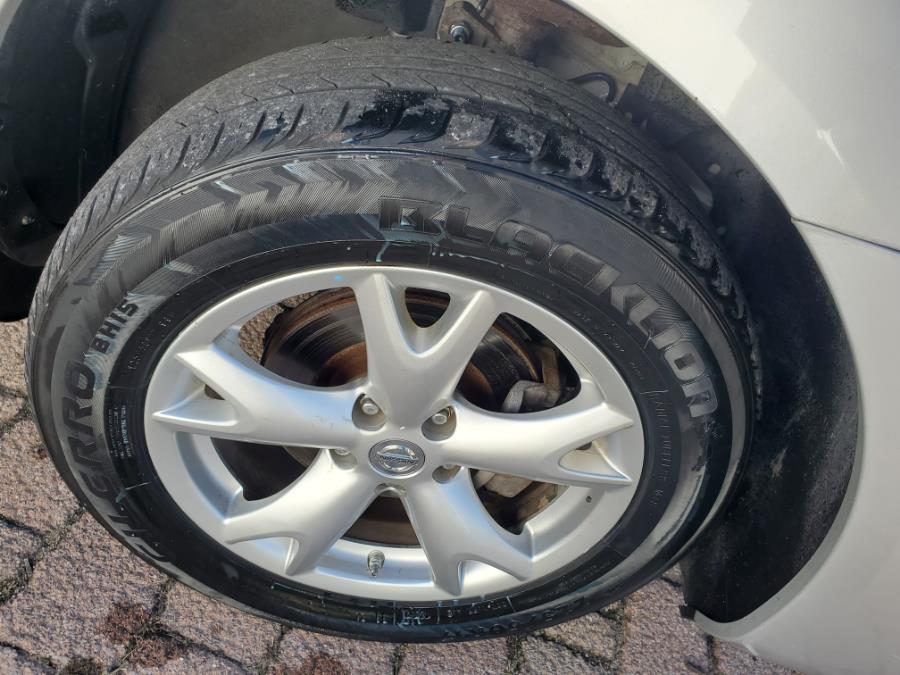 Used Nissan Rogue AWD 4dr SL 2009 | SGM Auto Sales. West Babylon, New York Used Nissan Rogue AWD 4dr SL 2009 | SGM Auto Sales. West Babylon, New York