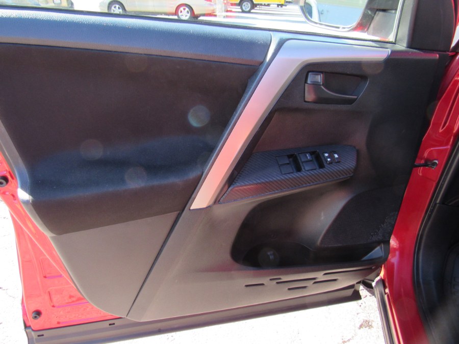Used Toyota RAV4 AWD 4dr LE (Natl) 2014 | Hilario's Auto Sales Inc.. Worcester, Massachusetts Used Toyota RAV4 AWD 4dr LE (Natl) 2014 | Hilario's Auto Sales Inc.. Worcester, Massachusetts