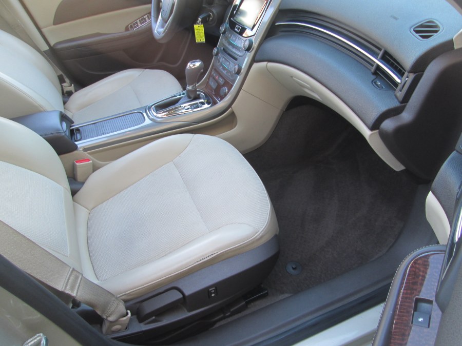 2013 Chevrolet Malibu 4dr Sdn LT w/1LT, available for sale in Levittown, Pennsylvania | Levittown Auto. Levittown, Pennsylvania 2013 Chevrolet Malibu 4dr Sdn LT w/1LT, available for sale in Levittown, Pennsylvania | Levittown Auto. Levittown, Pennsylvania