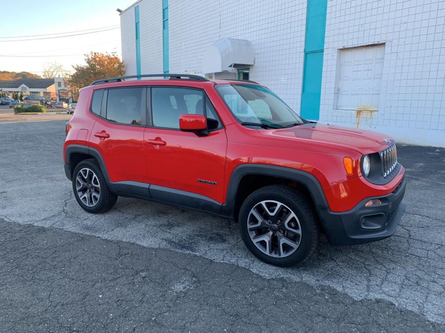 Used Jeep Renegade 4WD 4dr Latitude 2015 | Dealertown Auto Wholesalers. Milford, Connecticut Used Jeep Renegade 4WD 4dr Latitude 2015 | Dealertown Auto Wholesalers. Milford, Connecticut
