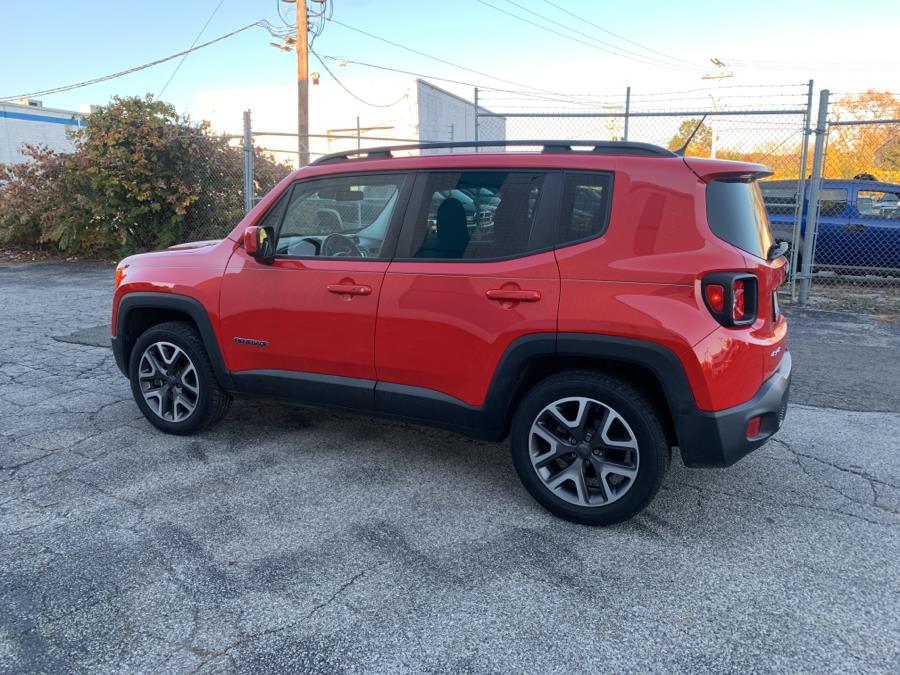 Used Jeep Renegade 4WD 4dr Latitude 2015 | Dealertown Auto Wholesalers. Milford, Connecticut Used Jeep Renegade 4WD 4dr Latitude 2015 | Dealertown Auto Wholesalers. Milford, Connecticut